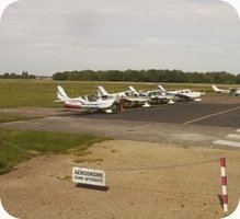 Aerodrome de Fontenay-Tresigny Airport webcam