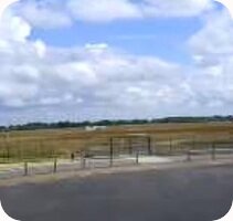 Aerodrome de Vannes-Meucon Airport webcam